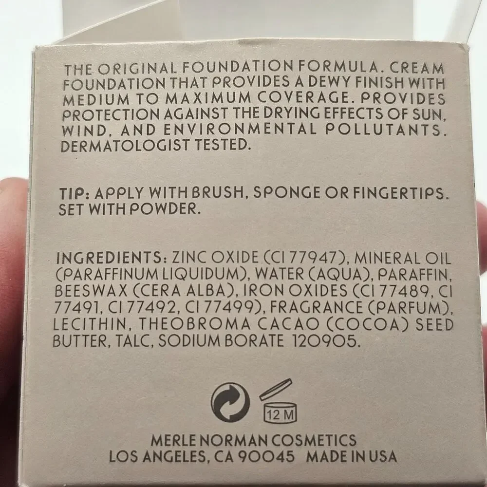 NEW Merle Norman Powder‎ Base Original Formula Foundation